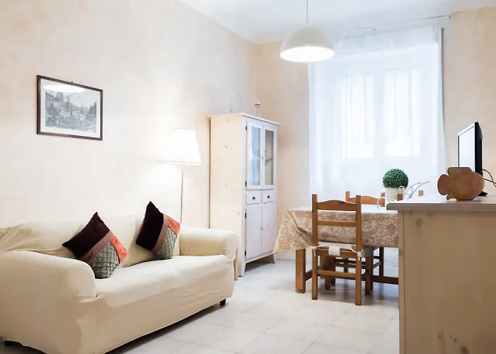 Casa Dei Vicoli, Classic Roman